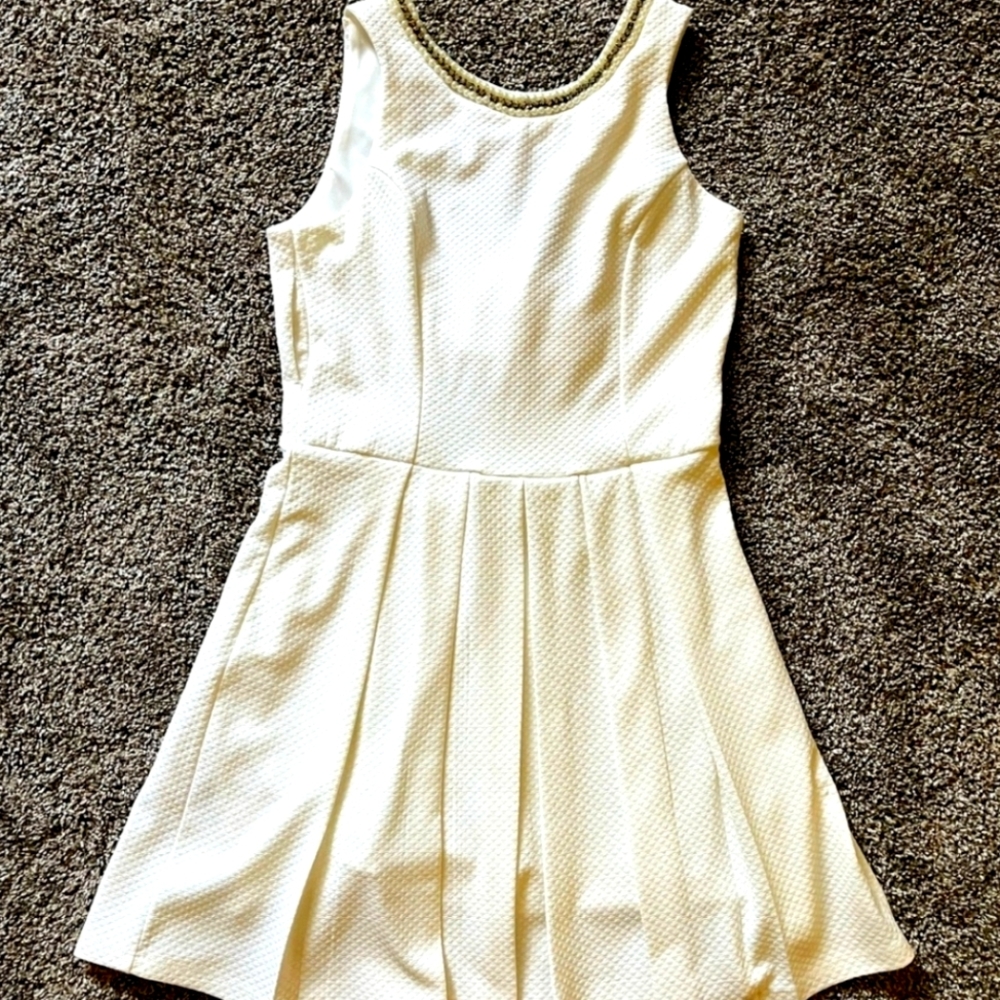 3/$15 Moon River white Dress M